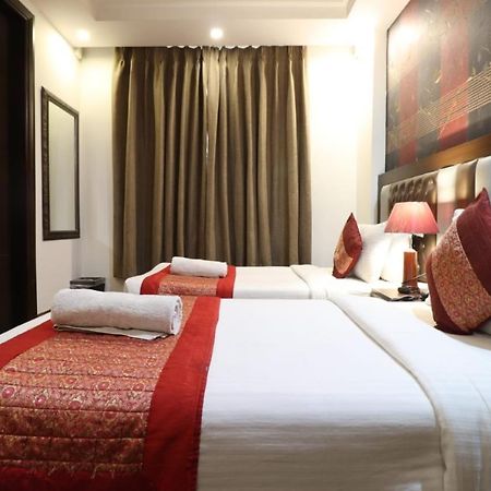 Hotel Waterfall Delhi  Exterior foto
