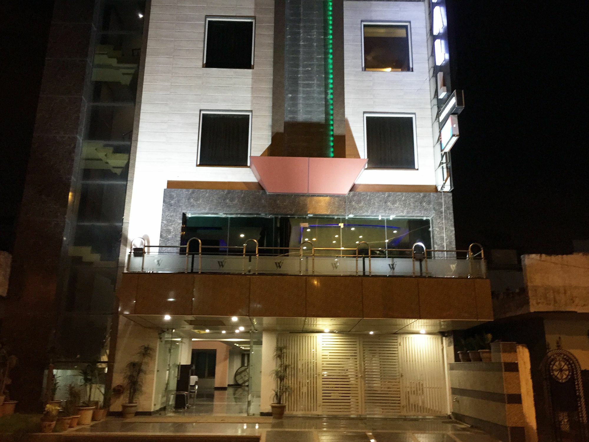 Hotel Waterfall Delhi  Exterior foto